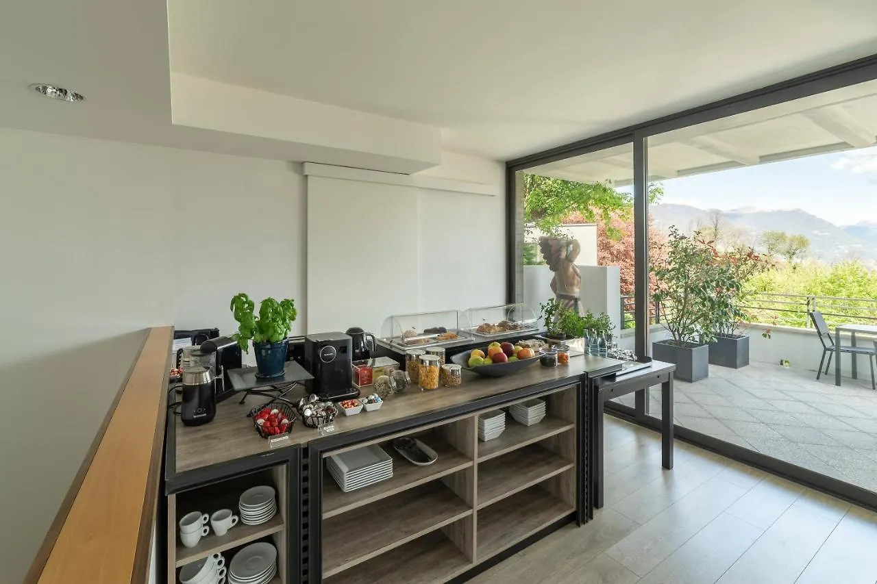 *** Nocleg ze śniadaniem B&B Vista Lago Como Włochy