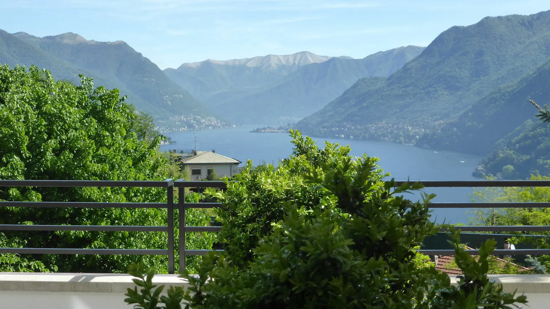 B&B Vista Lago Como Bed & Breakfast